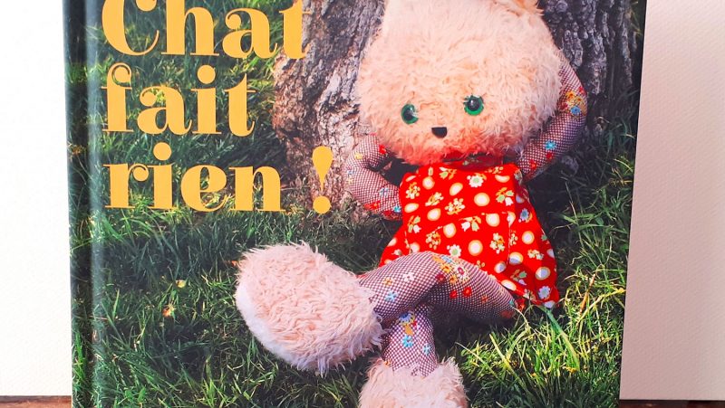 Chat fait rien ! | Un chat la nuit éditions